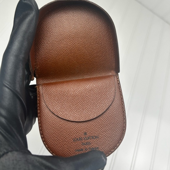 Louis Vuitton 
Monogram Canvas Porte Monnaie Gousset Coin Purse - Picture 4 of 11